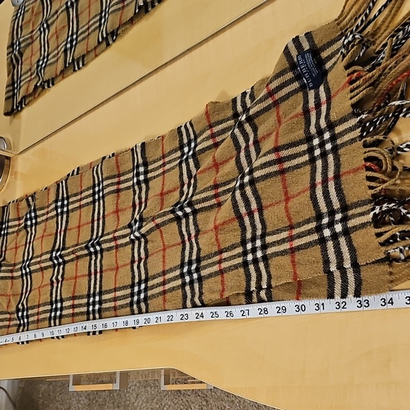 Burberry Classic Check Scarf - Picture 6 of 6